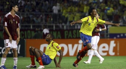 Inter följer Lecce’s Cuadrado