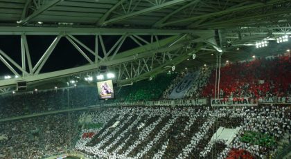 Juventus topphemliga tifo. Hänvisar till Calciopoli?