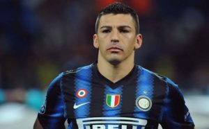 Lucio ber om ursäkt till fansen: “Nu ska jag ge mitt liv nästa match”