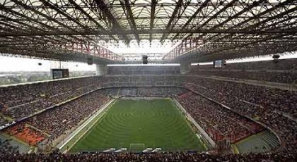 Syntetiskt och naturligt gräs på G.Meazza 2012/13