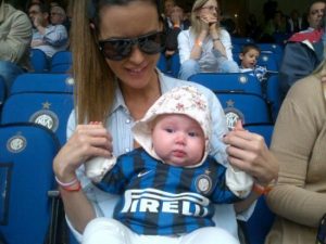 Zarates fru: “Mååååål. Zarate bäst i världen!”