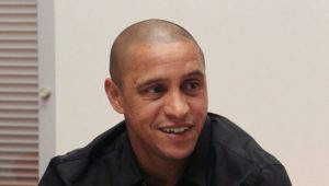 Roberto Carlos: “Mourinho vill ha Maicon”