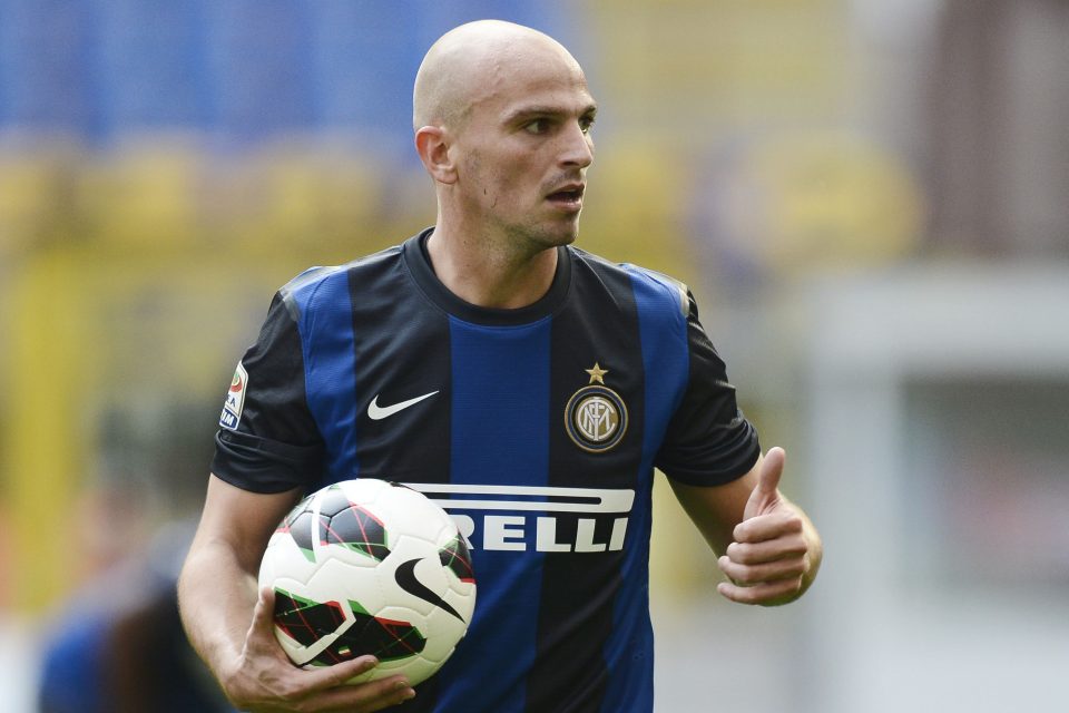 <!--:en-->Sprained ankle for Cambiasso<!--:--><!--:sv-->Stukad fotled för Cambiasso<!--:-->