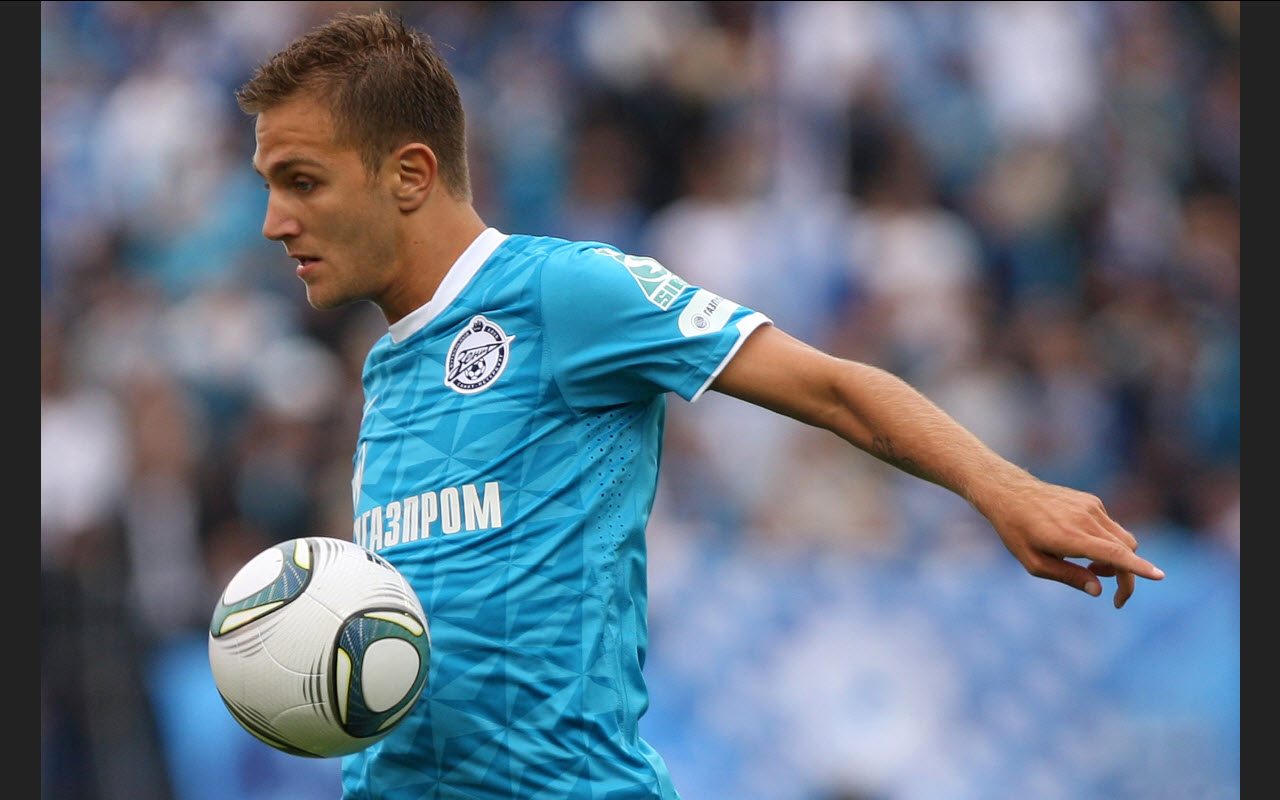England: “It will be a duel between the Reds and Inter for Criscito”