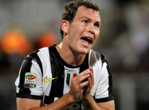 Tuttosport: Not only Isla. Inter wants Lichtsteiner