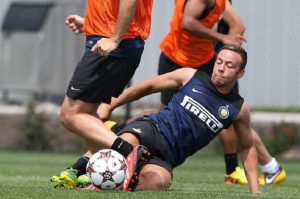 Olsen: “Does Cambiasso help me? Yes, he teaches me a lot”