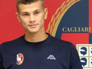 Longo scores two goals for Cagliari