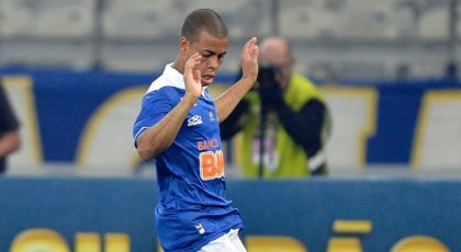 Inter looking at Mayke