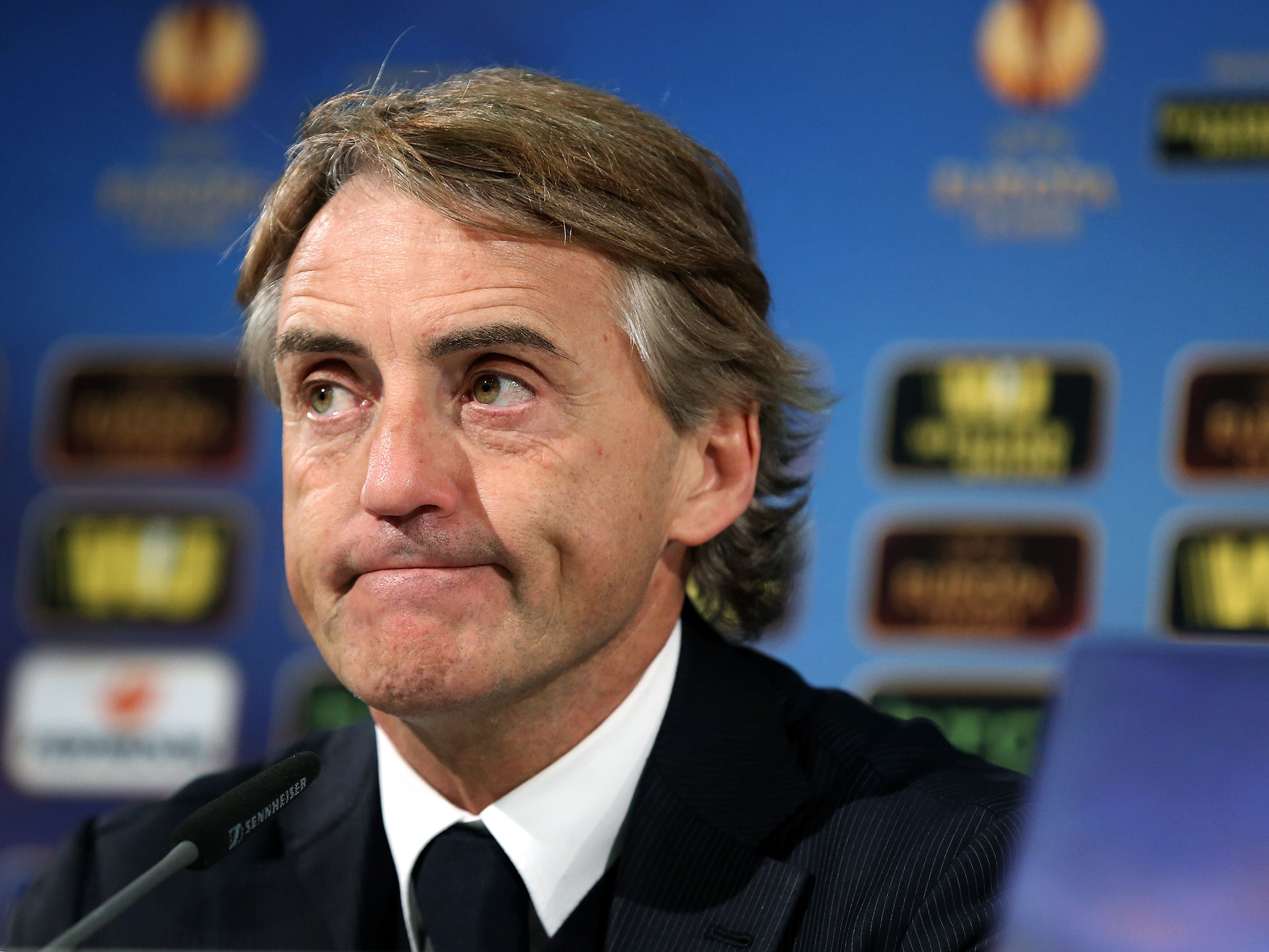 Italy Coach Roberto Mancini: “I Don’t Know Who Will Win Out Of AC Milan & Inter, Whoever Does Will Deserve It”