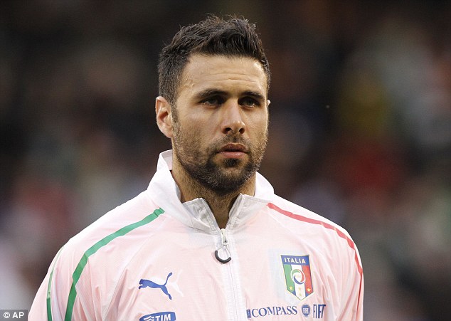 Sirigu will not travel to the USA, possible assault from Inter?