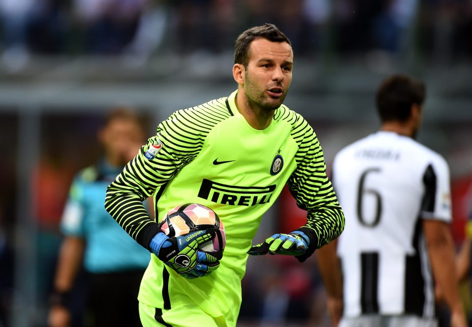 The Independent: Manchester United eye Inter’s Handanovic as David de Gea sets to leave