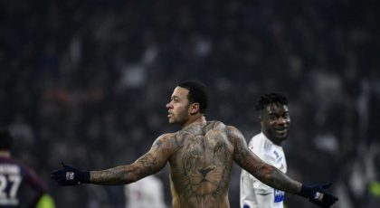 Inter & Milan Linked Depay Turns Up For Pre-Season A Week Late