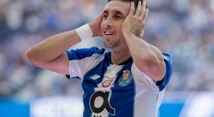 Inter Are Monitoring The Contract Situations Of Herrara & Rafinha