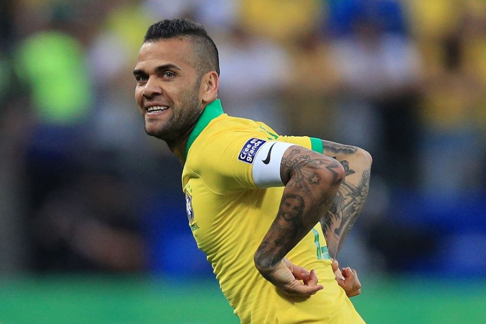 Inter Offer Contract To Dani Alves But He Wants Barcelona Return