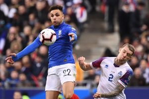 Inter One Of Seven Clubs Interested In PSG’s Layvin Kurzawa