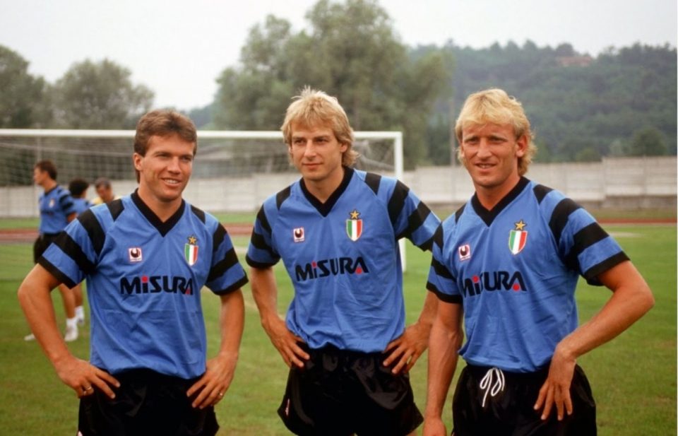 Photo – Inter Legend Andreas Brehme Shares Retro Photo From Training: “A Little German Chit-Chat In Italy”