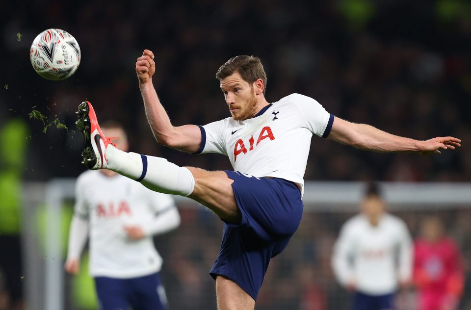 Inter & Napoli To Battle It Out Over Tottenham’s Vertonghen