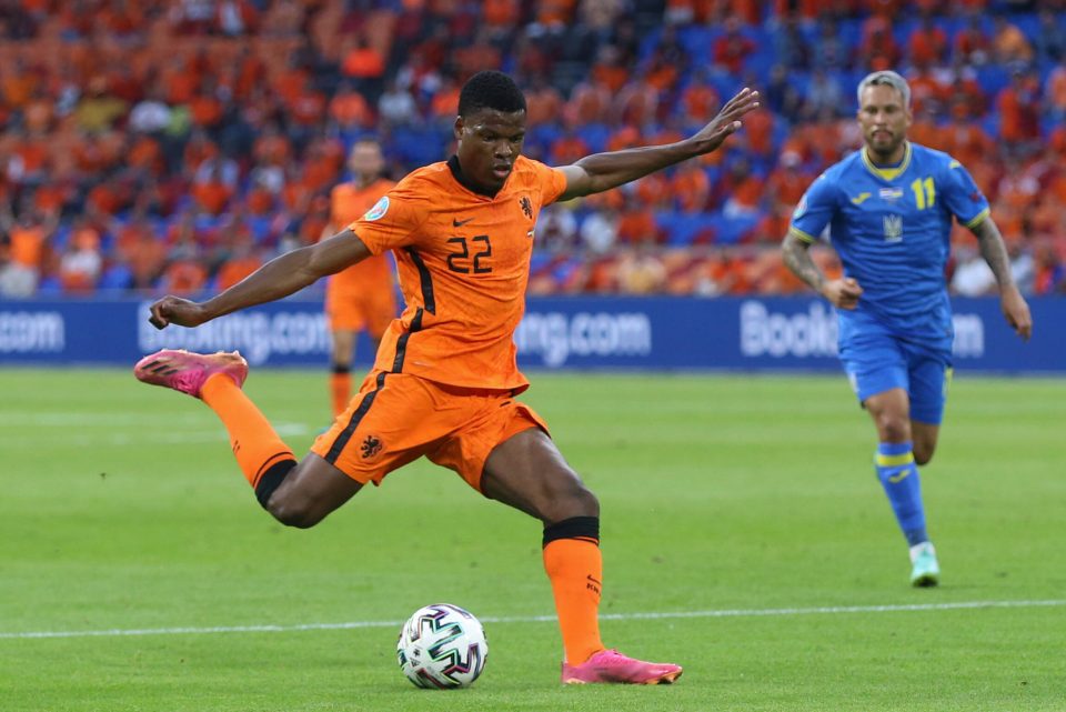 Photo – Inter Wingback Denzel Dumfries Training With The Dutch National Team