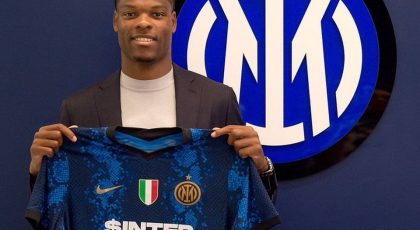 Ex-AC Milan & Barcelona Striker Patrick Kluivert: “Inter Have Signed A Good Player In Denzel Dumfries”