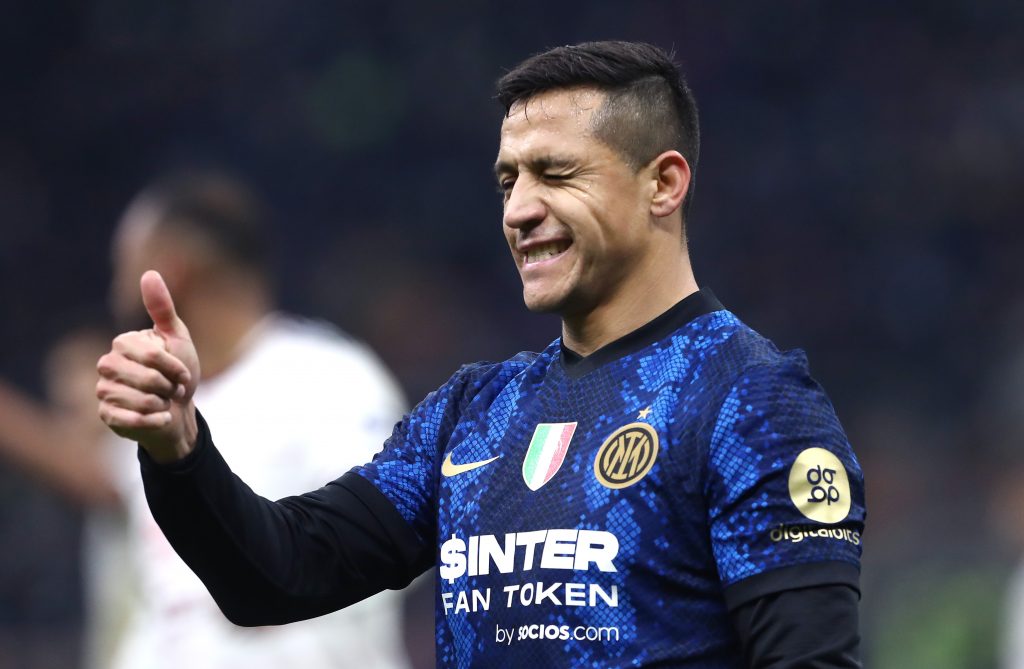 Photo – Alexis Sanchez Shares Pictures From Inter’s Supercoppa Italia Celebrations