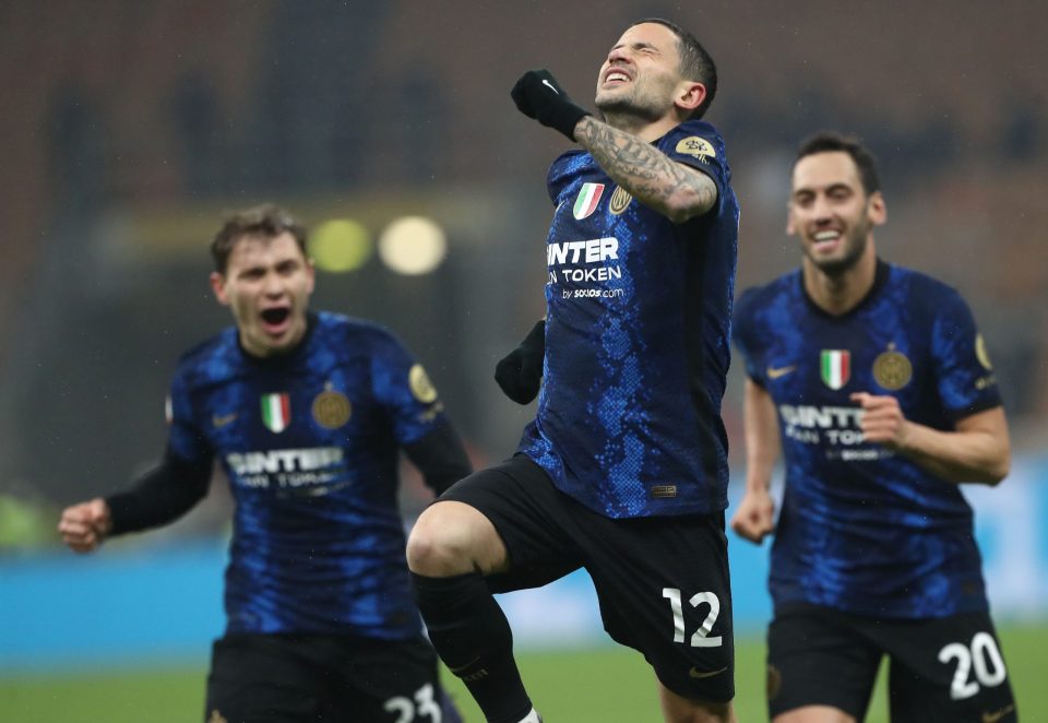 Photo – Inter Celebrating Coppa Italia Win Over Empoli: “Good Night Inter Fans”