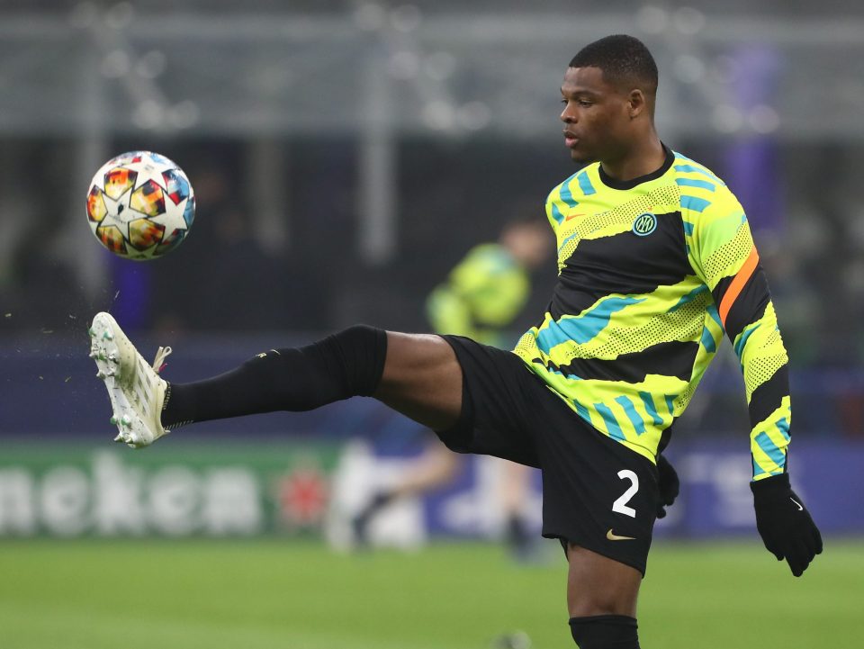Bayern Munich & Tottenham Interested In Signing Inter Wingback Denzel Dumfries, Italian Broadcaster Reports