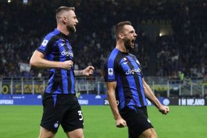 Inter Milan Set Early April Deadline For Stefan De Vrij Contract Extension Talks