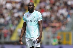 AC Milan Considering Shock Move For Inter Milan Linked Chelsea Star
