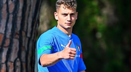 Inter Milan Considering Keeping Young Striker & Goalkeeper In Squad