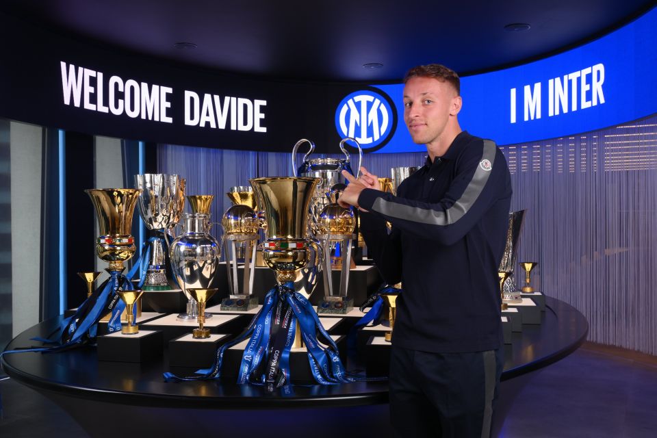 Davide Frattesi Inter Milan Official