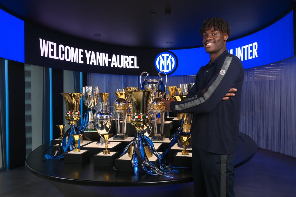 Yann Aurel Bisseck Inter Milan Official