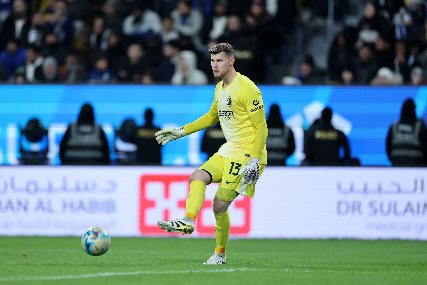 Inter Milan goalkeeper Josep Martinez kicking the ball during a match in Riyadh.